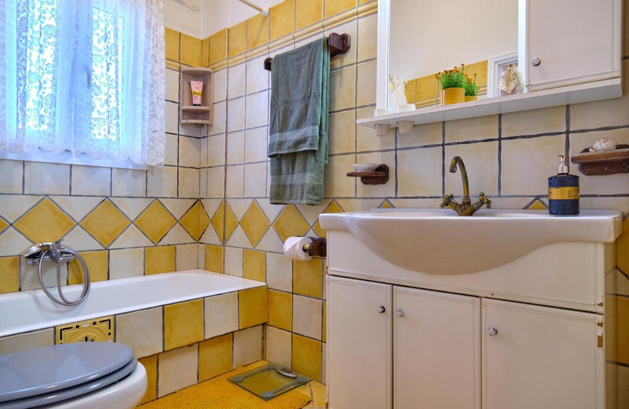 Noufris House Рода Экстерьер фото